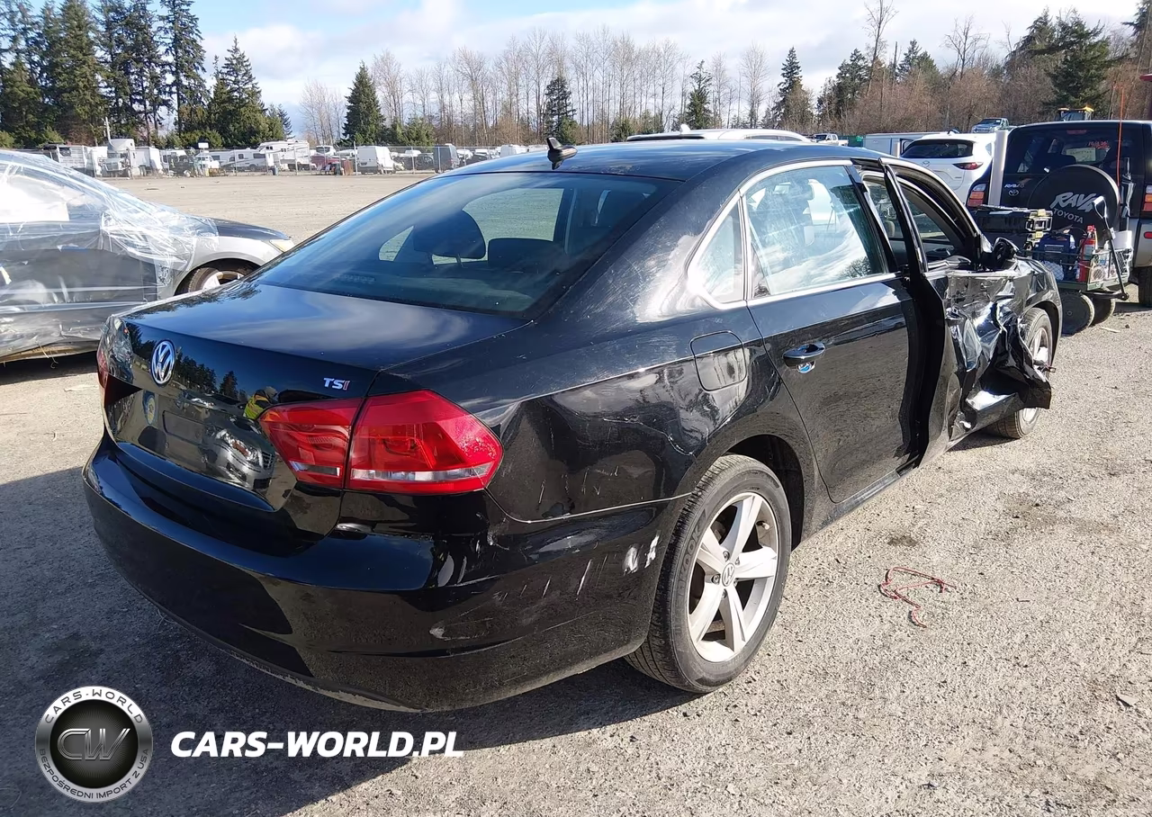 2015 Volkswagen Passat 1.8T Limited Edition VIN:1VWAT7A30FC089778 - 4