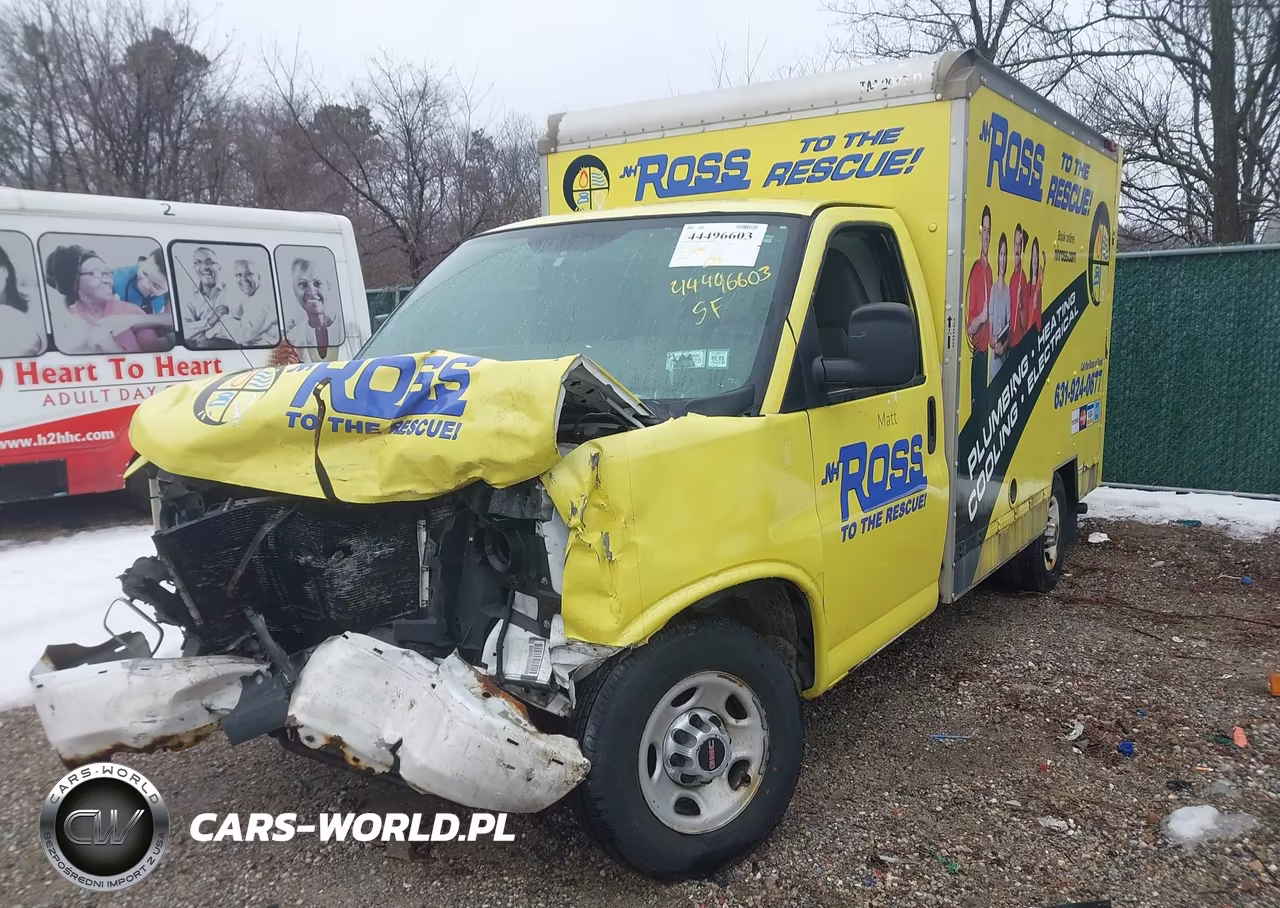 2010 GMC Savana Cutaway Work Van VIN:1GD1G2AA7A1903031 - 2