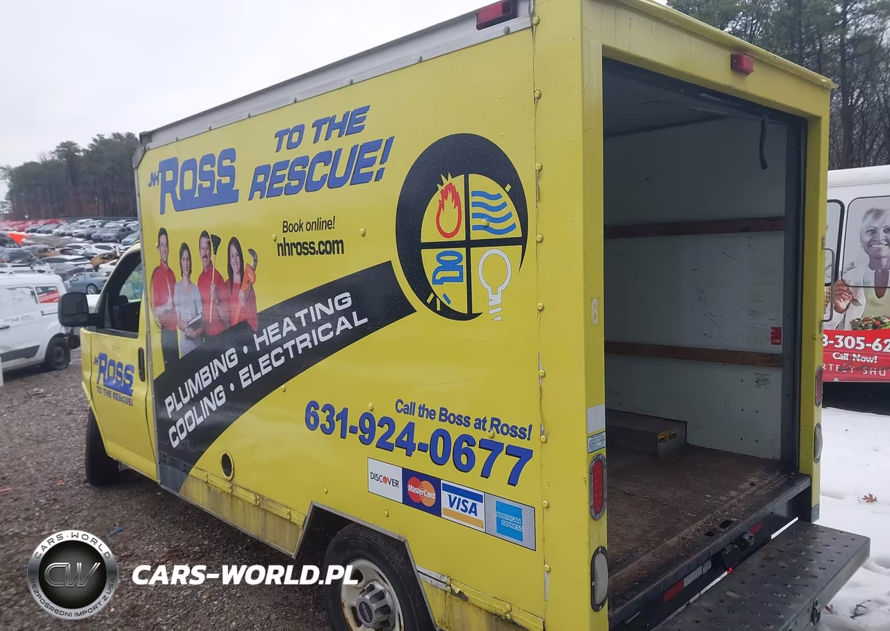 2010 GMC Savana Cutaway Work Van VIN:1GD1G2AA7A1903031 - 3