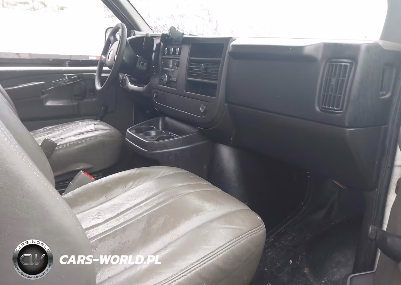 2010 GMC Savana Cutaway Work Van VIN:1GD1G2AA7A1903031 - 5