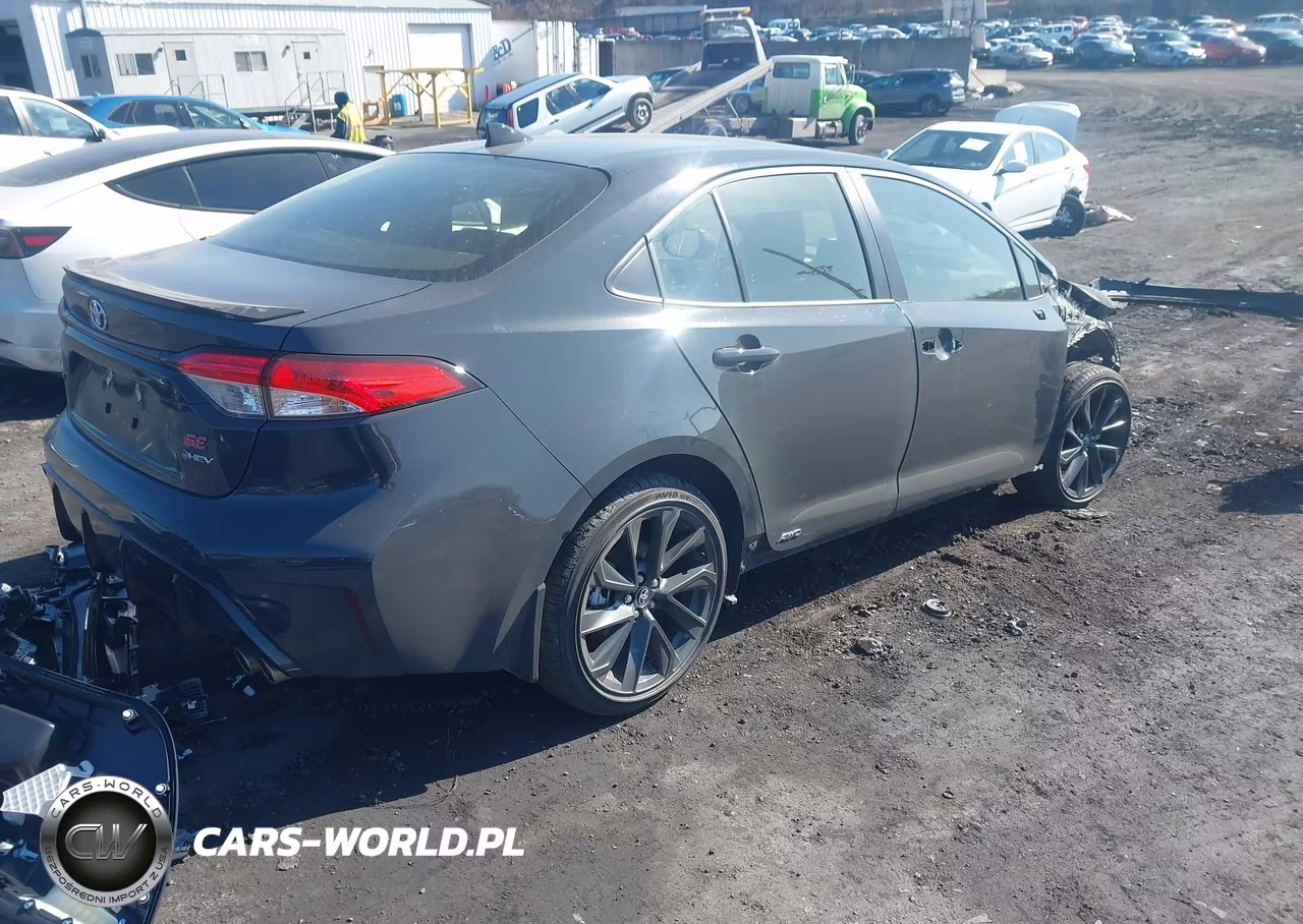 2025 Toyota Corolla Hybrid Se VIN:JTDBDMHE5S3026423 - 4