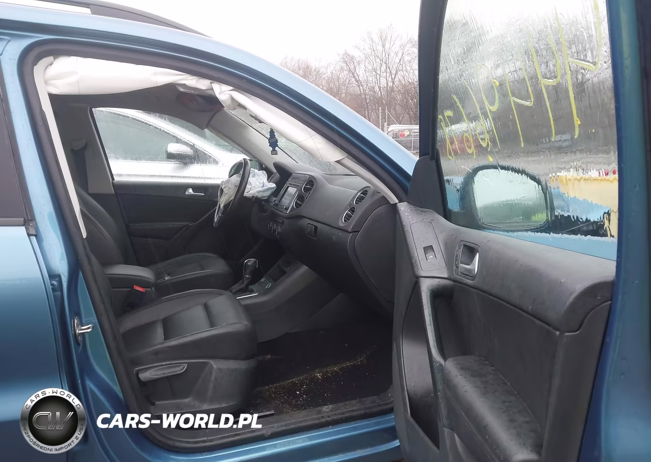 2017 Volkswagen Tiguan 2.0T-2.0T S VIN:WVGBV7AX0HK025829 - 5