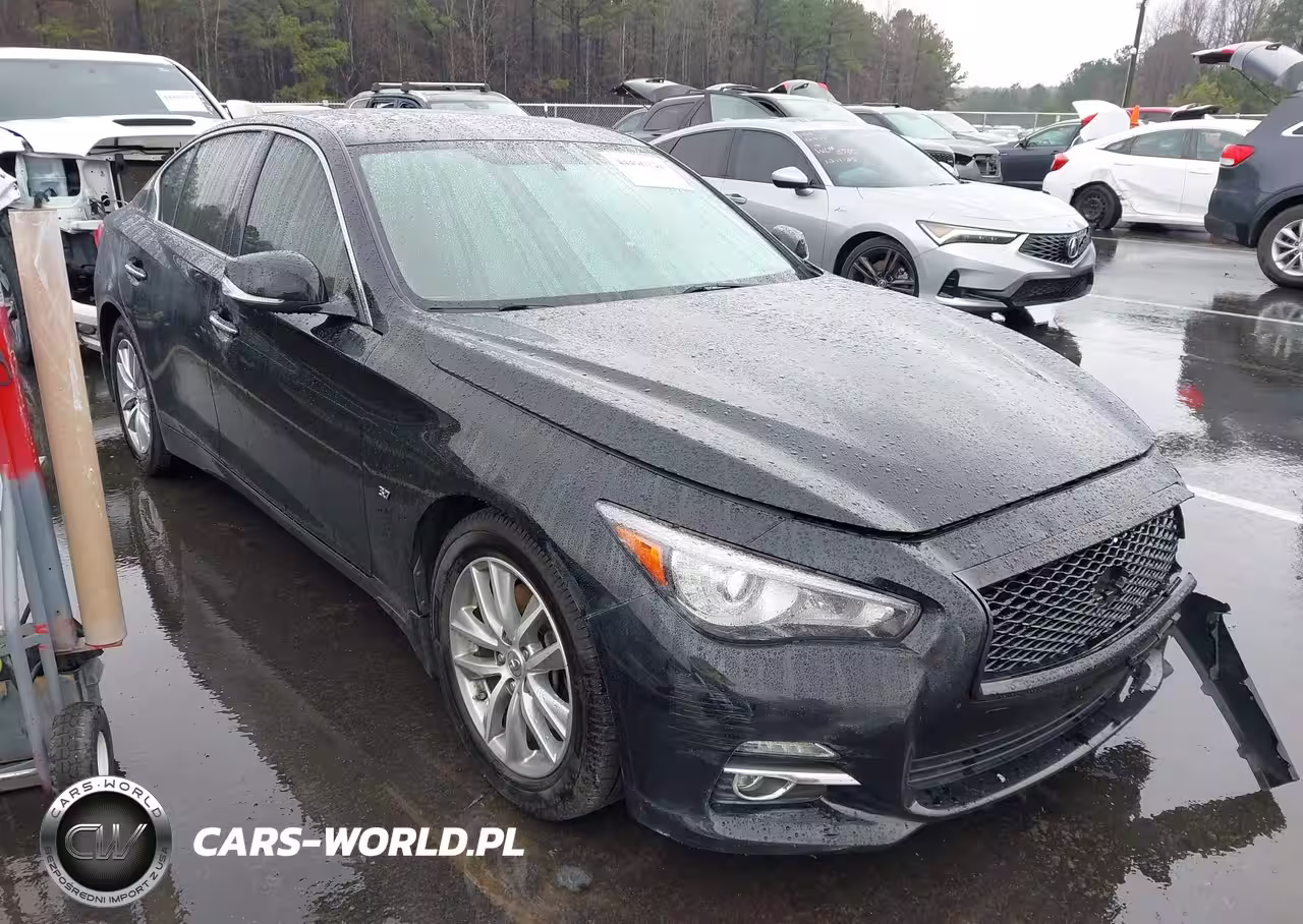 2015 Infiniti Q50 Premium