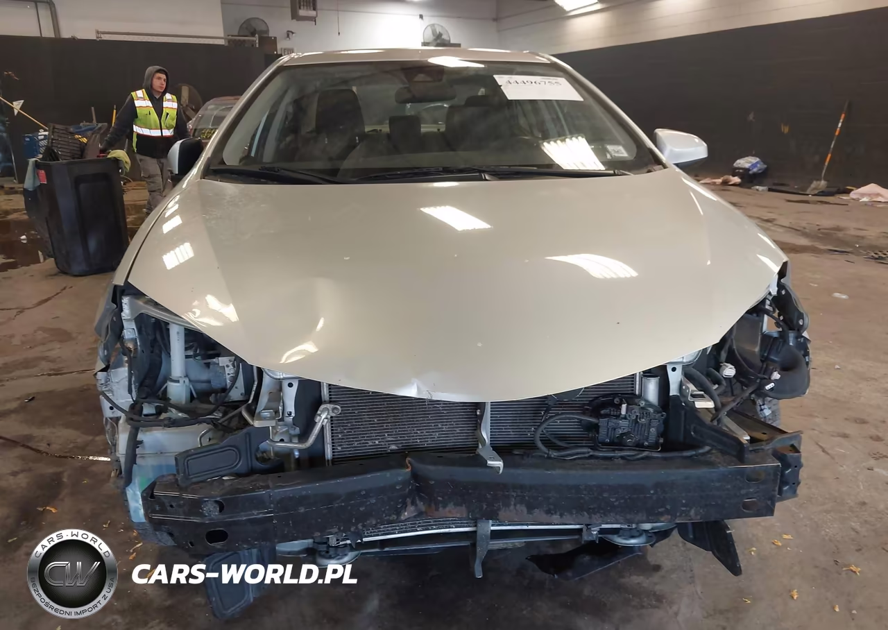 2019 Toyota Corolla Le VIN:2T1BURHEXKC167833 - 13