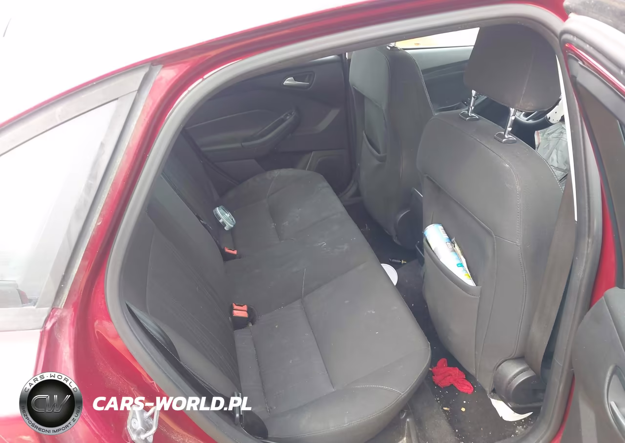 2016 Ford Focus Se VIN:1FADP3F21GL243869 - 8