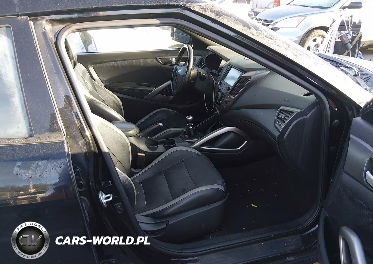 2016 Hyundai Veloster Turbo VIN:KMHTC6AE9GU266021 - 5
