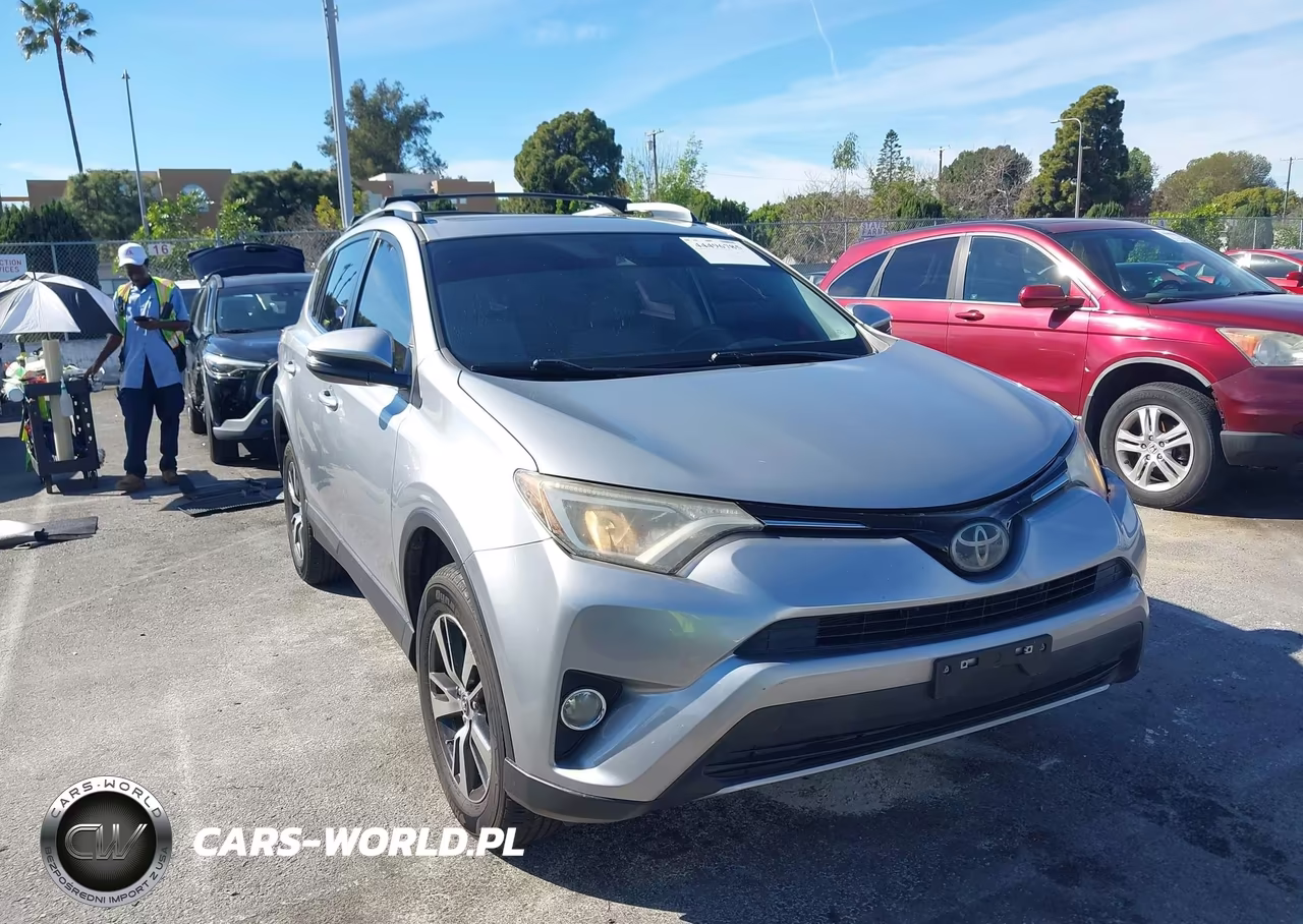 2018 Toyota Rav4 Xle – zdjęcie 1 z 16