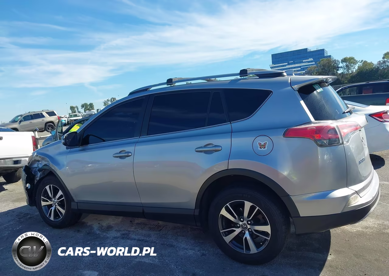 2018 Toyota Rav4 Xle VIN:JTMWFREV5JJ166513 - 14