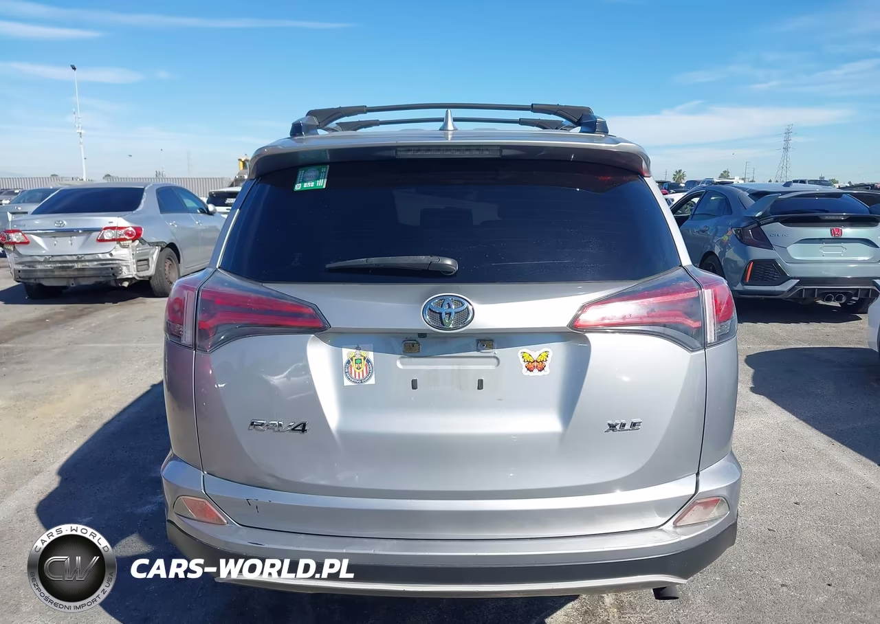 2018 Toyota Rav4 Xle VIN:JTMWFREV5JJ166513 - 16