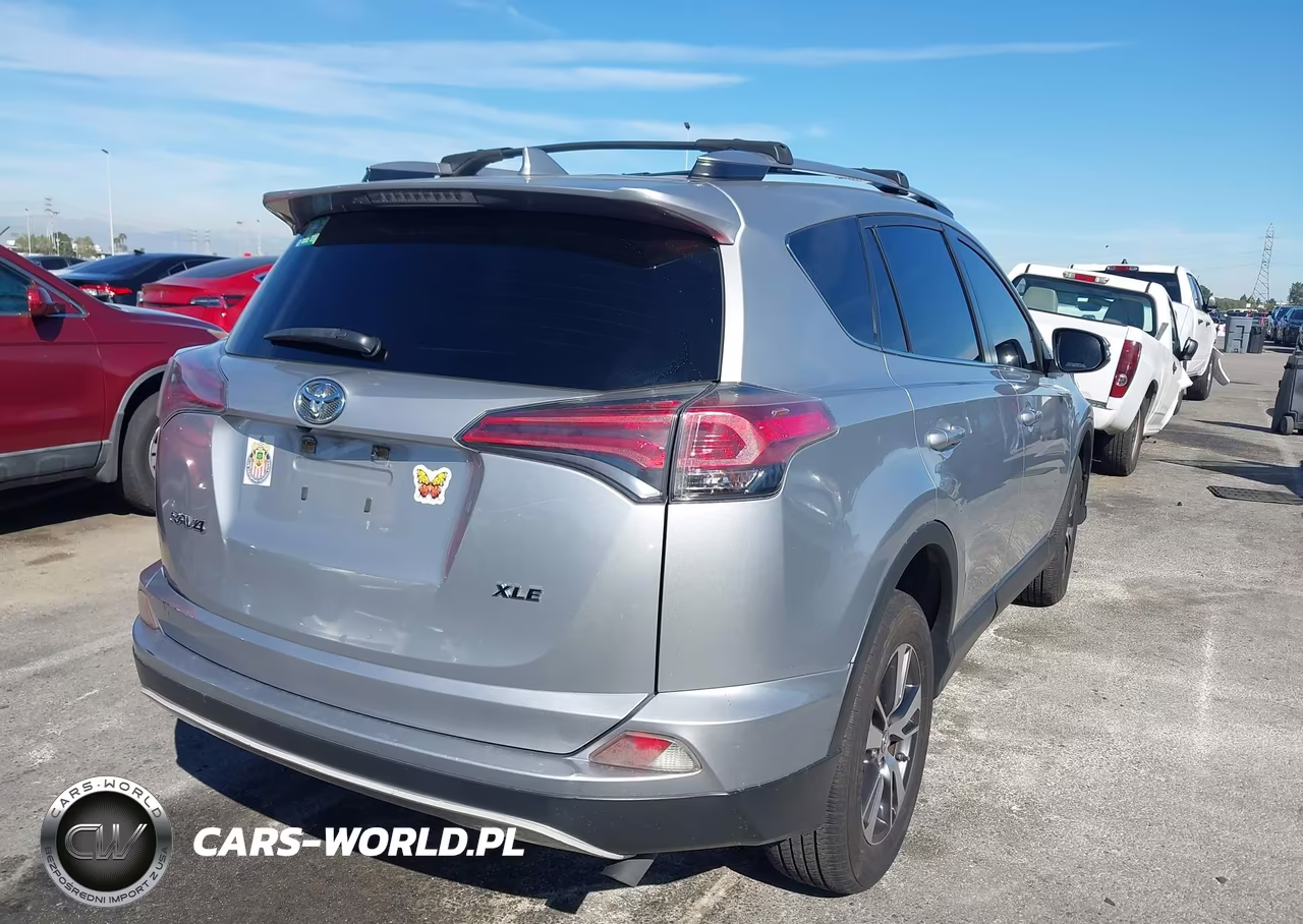 2018 Toyota Rav4 Xle VIN:JTMWFREV5JJ166513 - 4