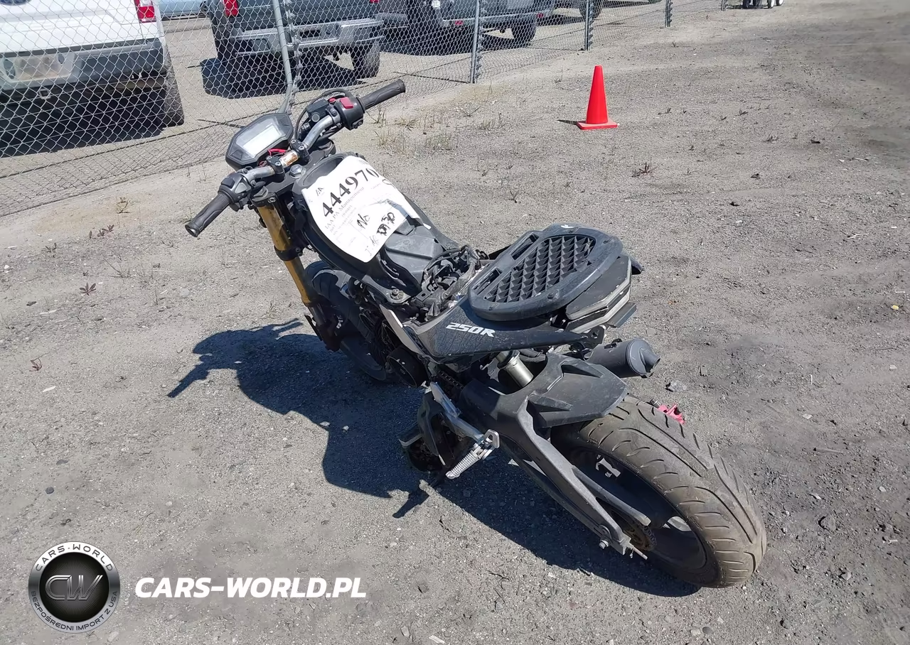 2017 Honda Grom 125 VIN:MLHJC6113H5207998 - 3