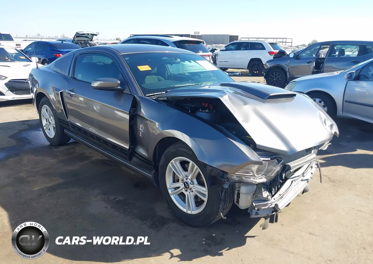 2014 Ford Mustang V6