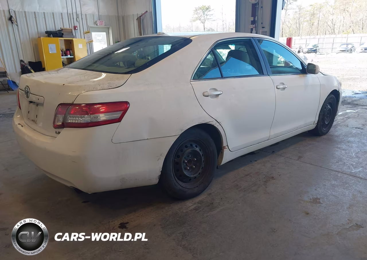 2010 Toyota Camry Le VIN:4T4BF3EK5AR011039 - 4