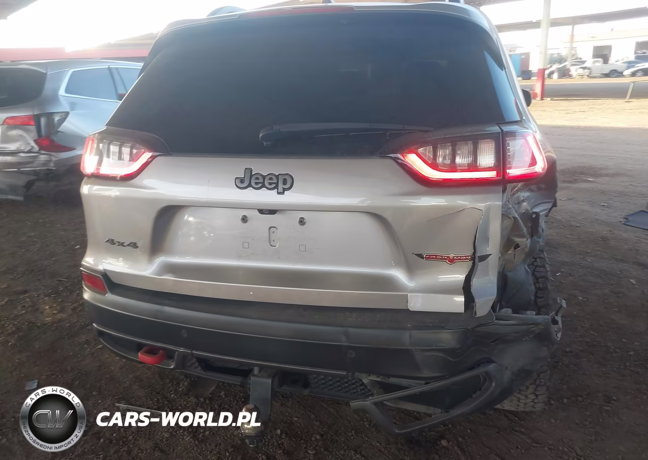 2019 Jeep Cherokee Trailhawk 4X4 VIN:1C4PJMBX8KD245248 - 6