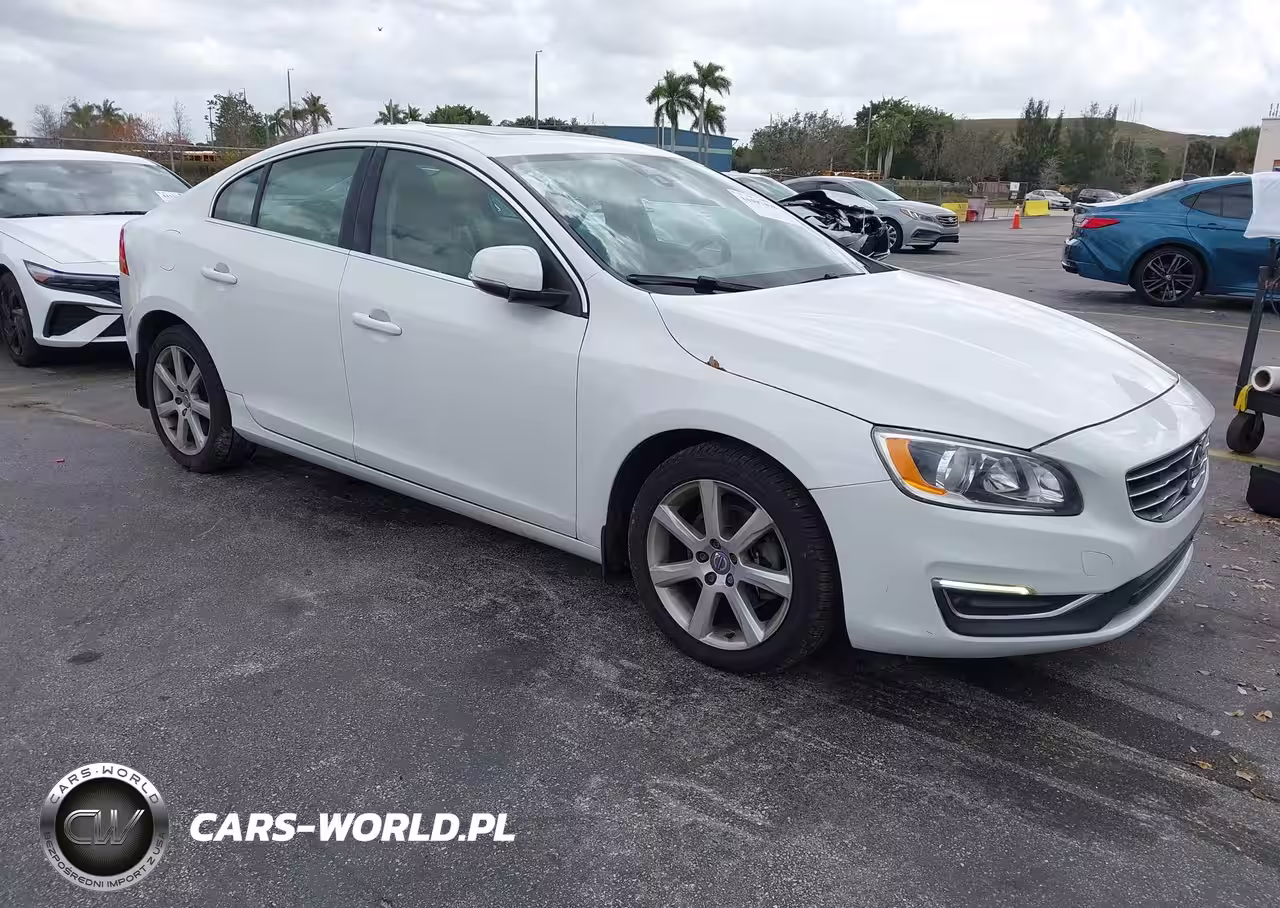 2016 Volvo S60 T5 Drive-E Premier