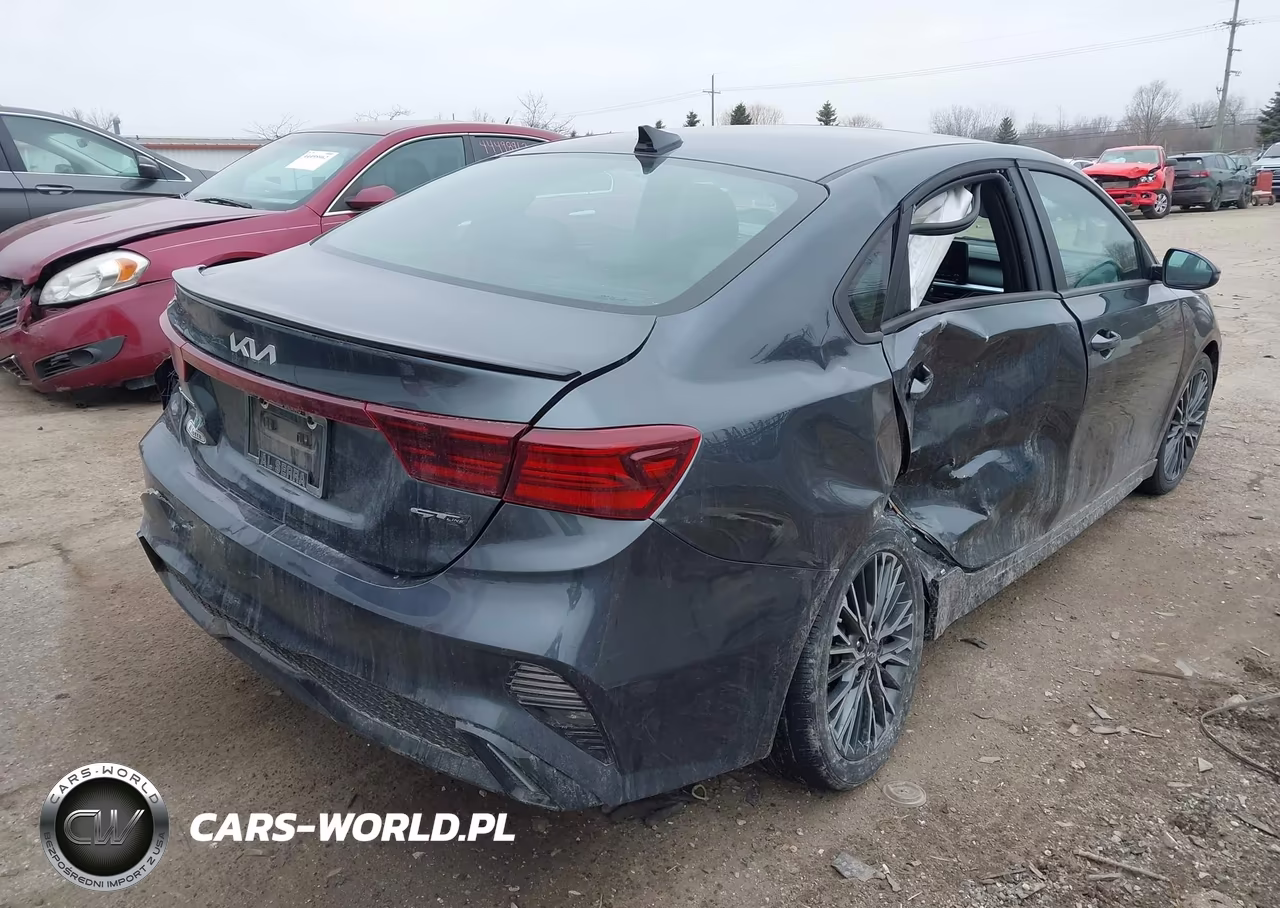 2023 Kia Forte Gt-Line VIN:3KPF54ADXPE642800 - 4