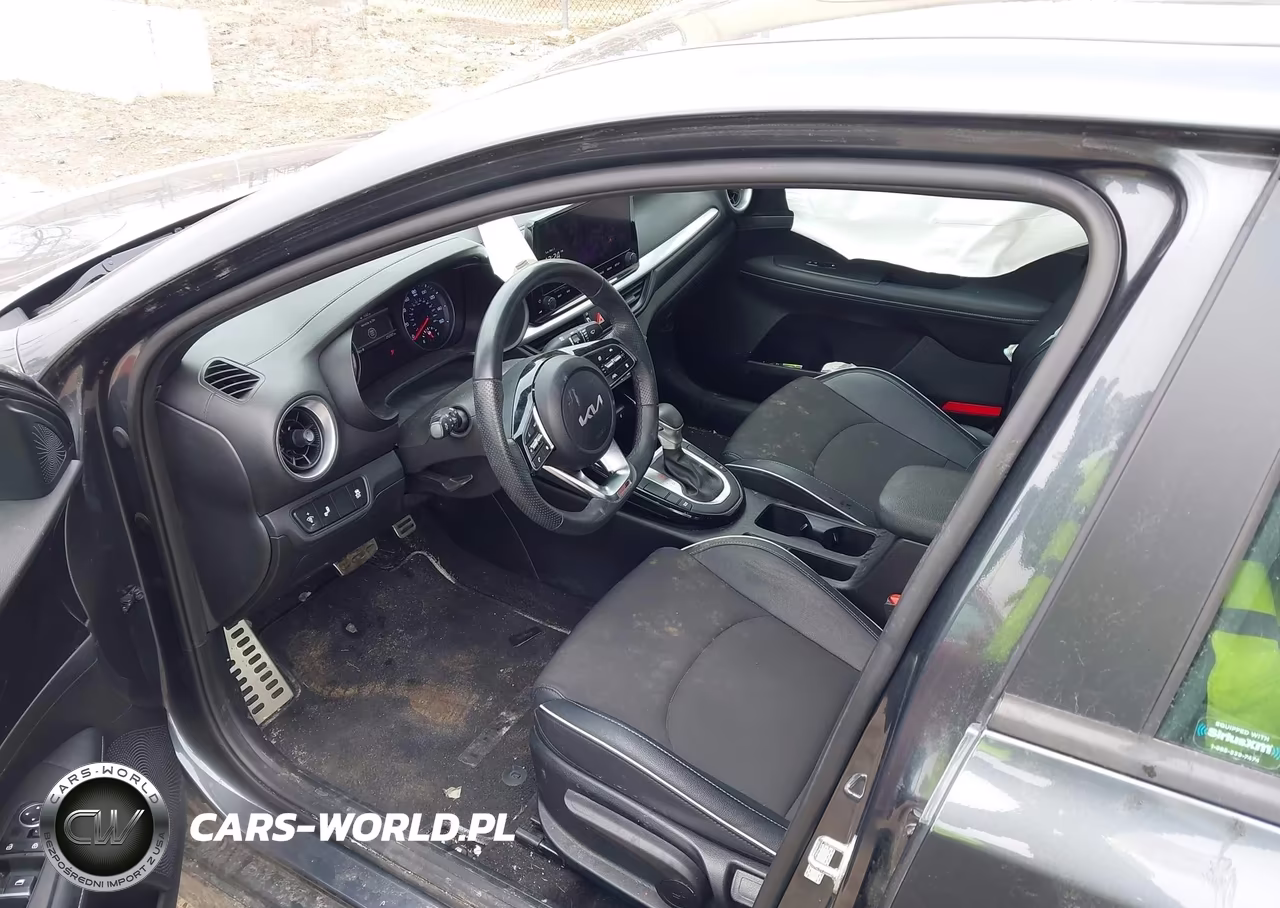 2023 Kia Forte Gt-Line VIN:3KPF54ADXPE642800 - 5