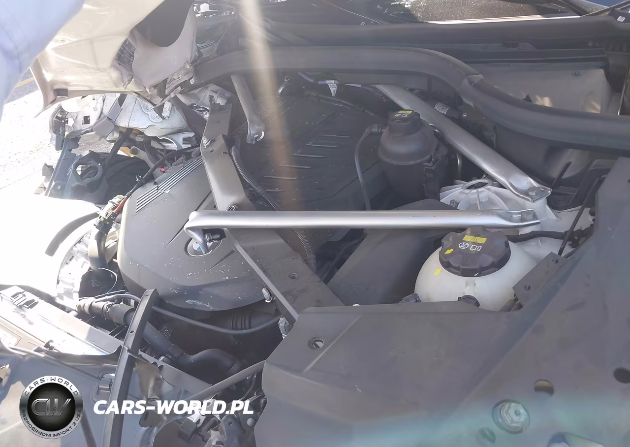 2022 BMW X6 xDrive40I VIN:5UXCY6C06N9M73245 - 10