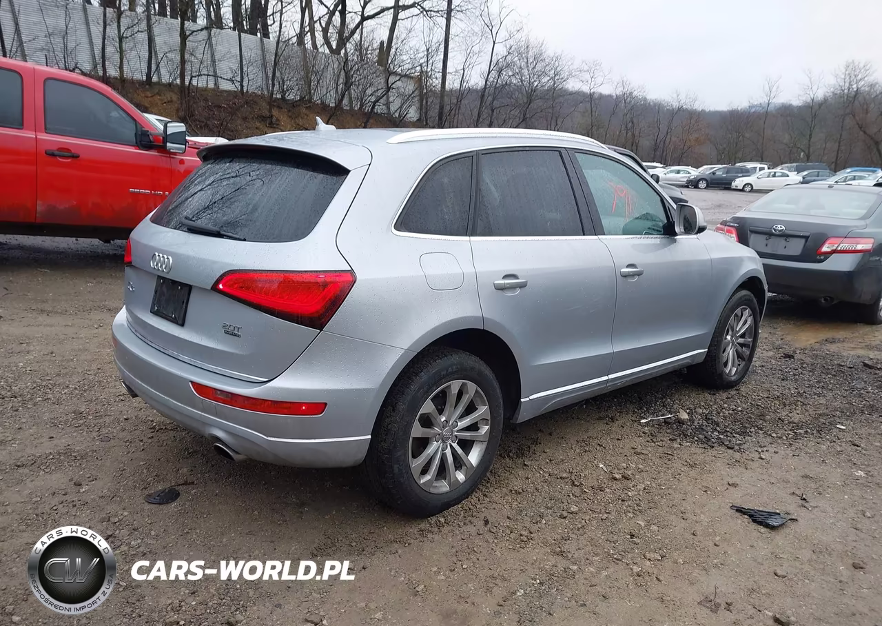 2016 Audi Q5 2.0T Premium VIN:WA1C2AFP4GA018503 - 4