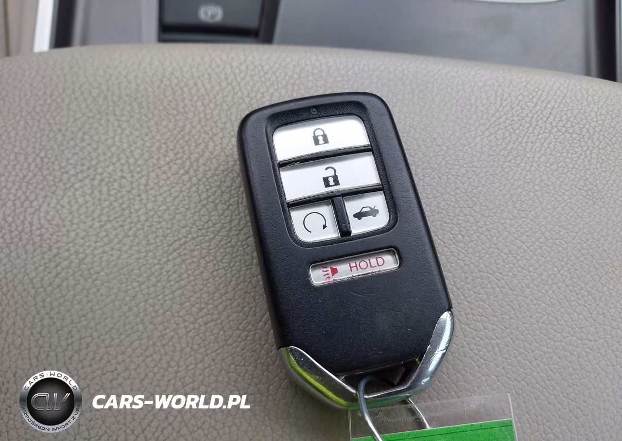 2018 Honda Accord Touring 2.0T VIN:1HGCV2F92JA053103 - 11