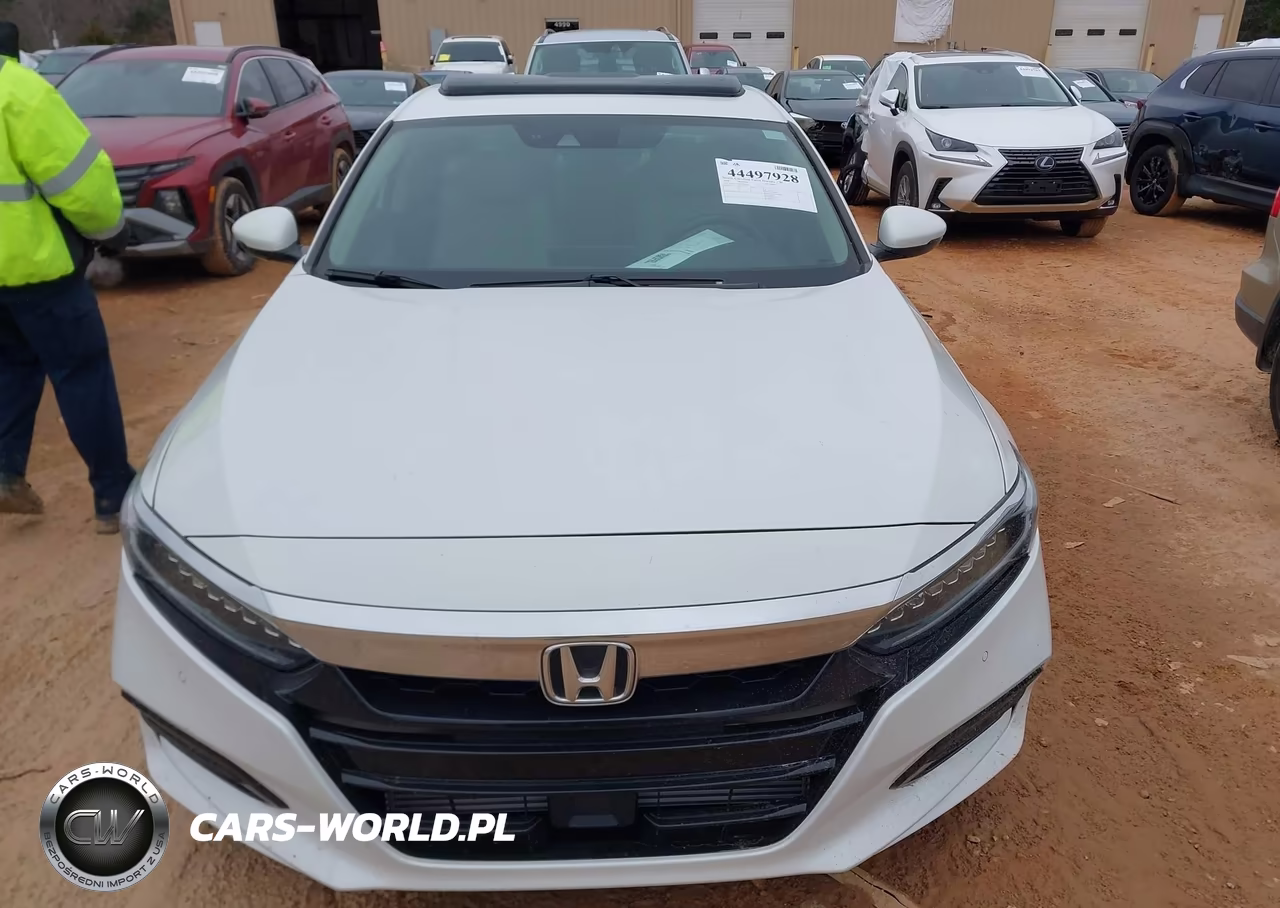 2018 Honda Accord Touring 2.0T VIN:1HGCV2F92JA053103 - 12