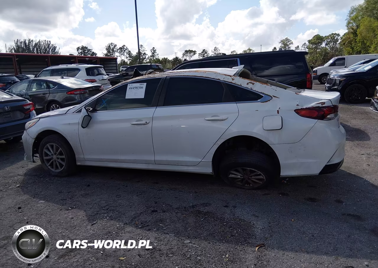 2019 Hyundai Sonata Se VIN:5NPE24AFXKH761005 - 14