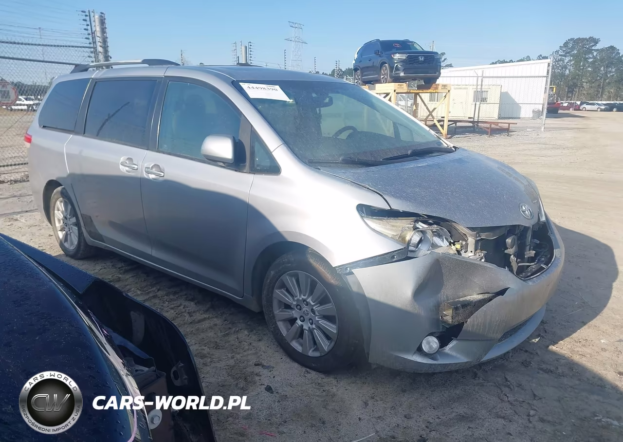 2011 Toyota Sienna Limited V6 – zdjęcie 1 z 16