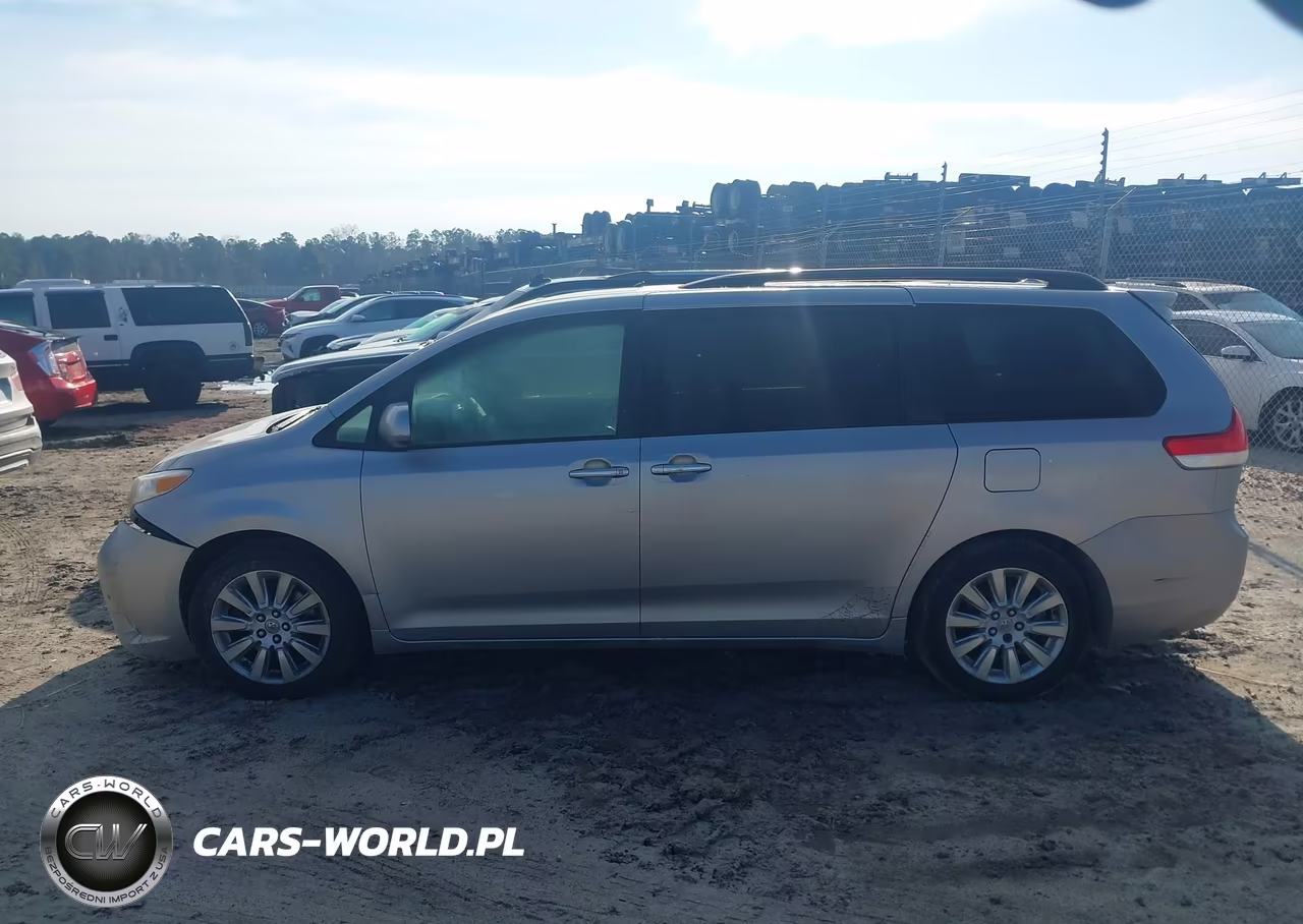 2011 Toyota Sienna Limited V6 VIN:5TDYK3DC0BS001314 - 14