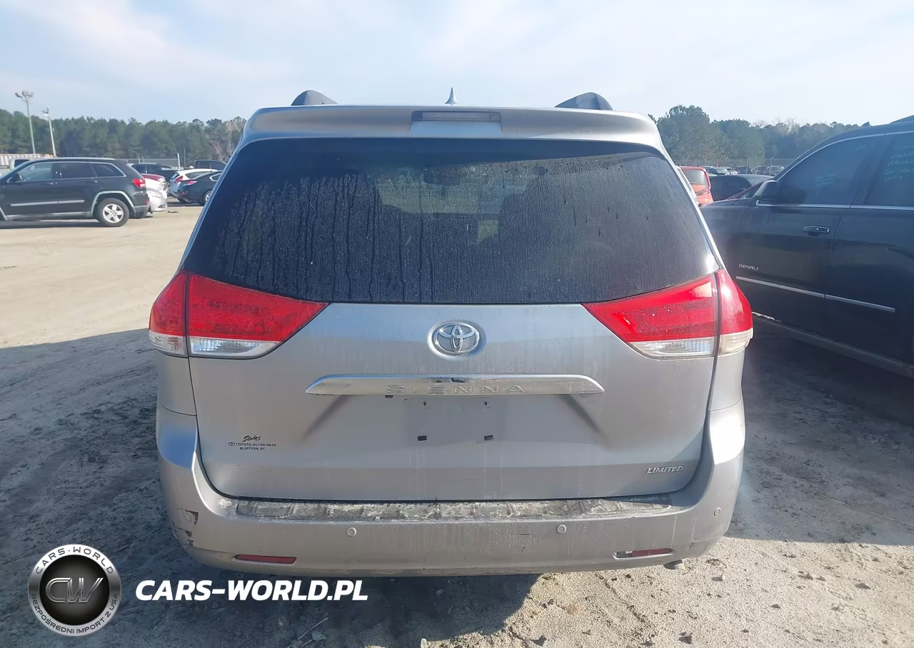2011 Toyota Sienna Limited V6 VIN:5TDYK3DC0BS001314 - 16
