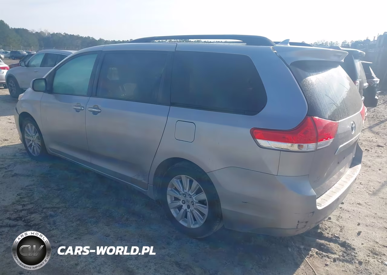 2011 Toyota Sienna Limited V6 VIN:5TDYK3DC0BS001314 - 3