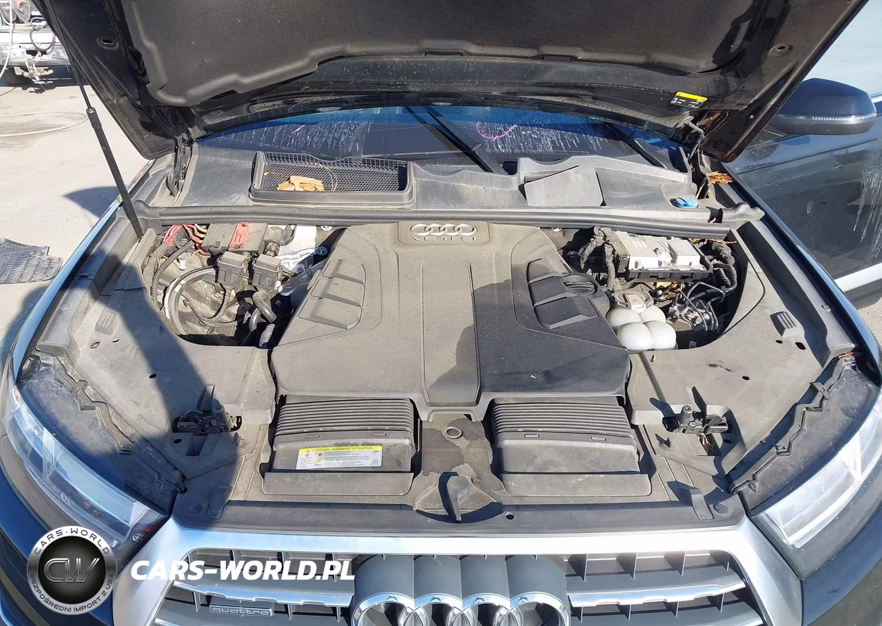 2018 Audi Q7 3.0T Premium VIN:WA1LAAF78JD048807 - 10