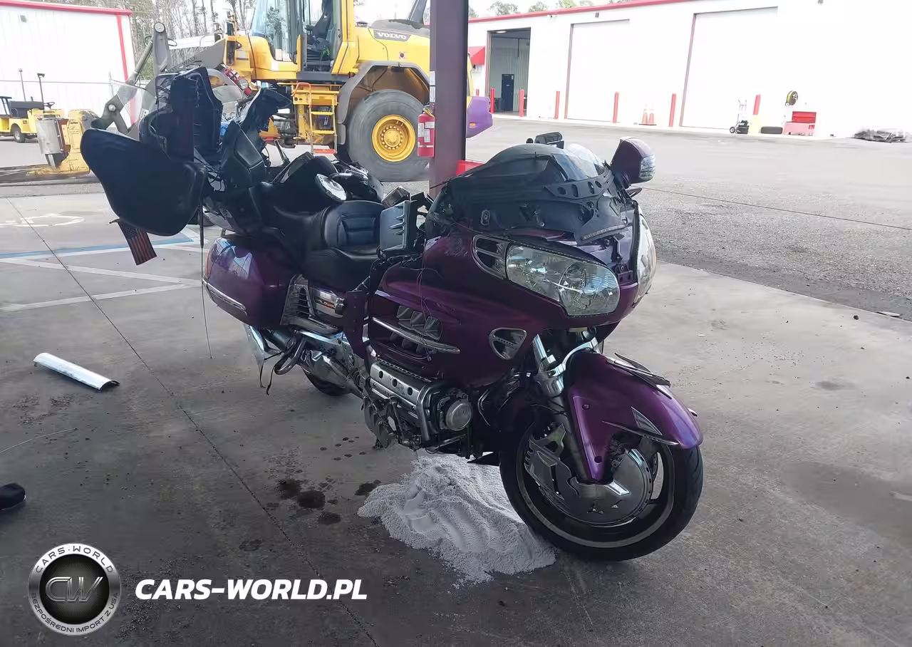 2004 Honda Gl1800