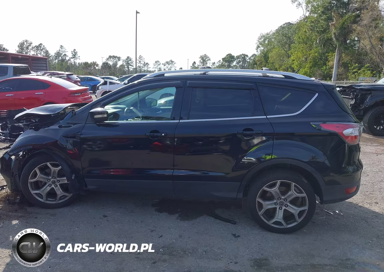 2017 Ford Escape Titanium VIN:1FMCU0J95HUA36314 - 14