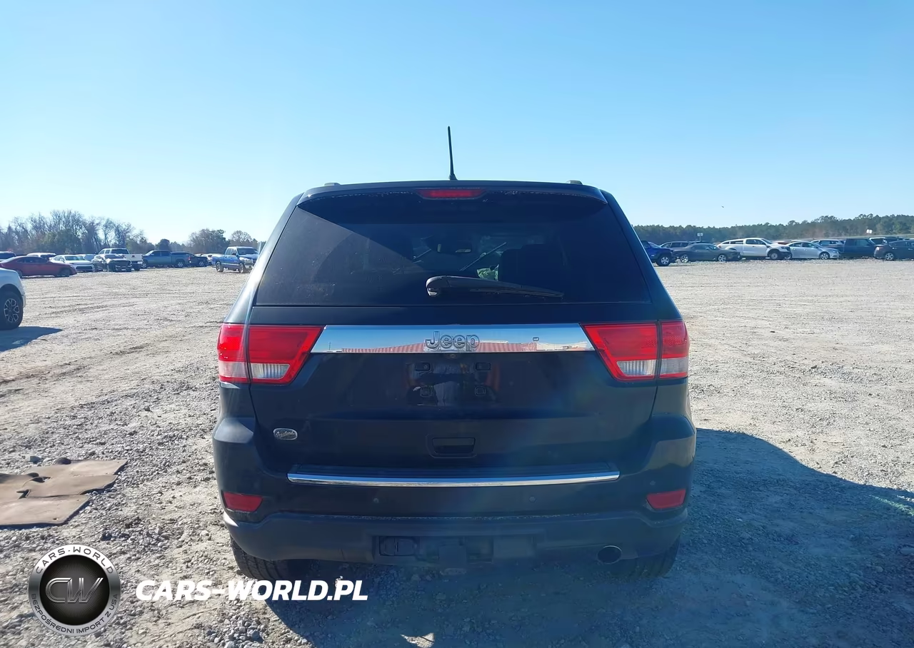 2013 Jeep Grand Cherokee Overland VIN:1C4RJECG2DC588840 - 15