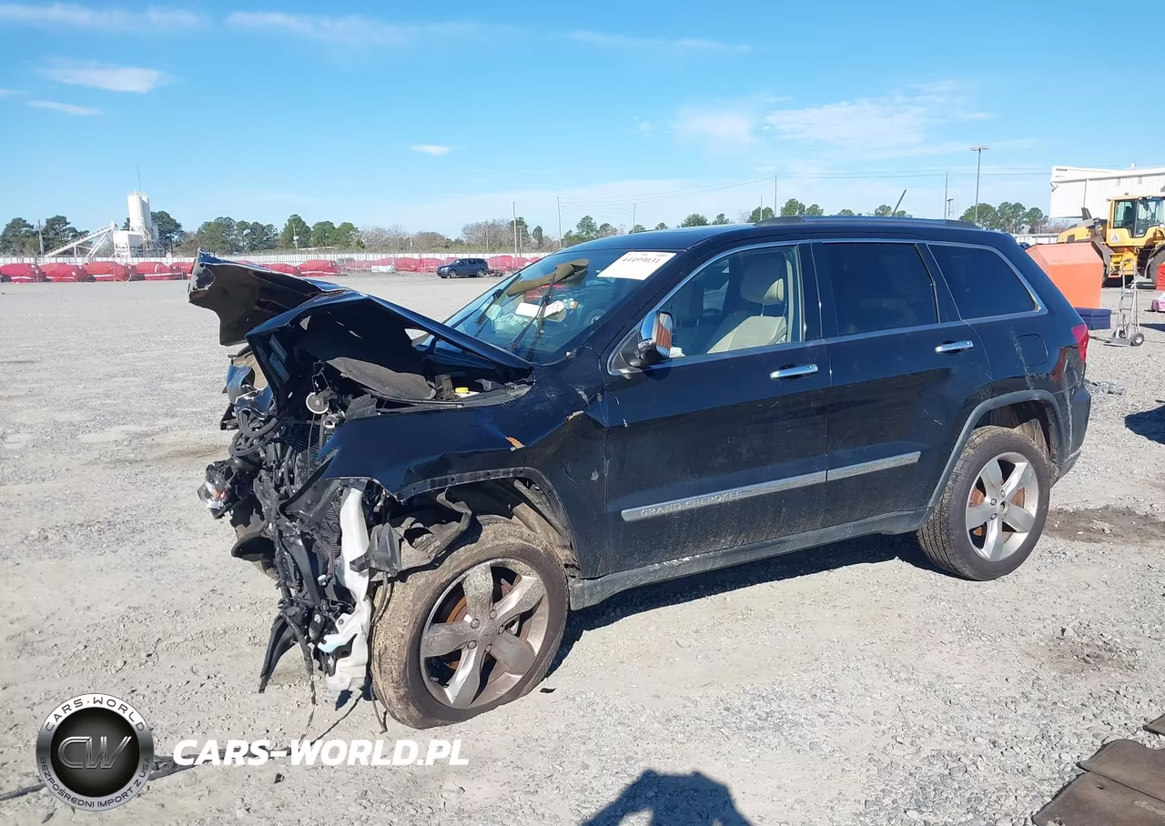 2013 Jeep Grand Cherokee Overland VIN:1C4RJECG2DC588840 - 2