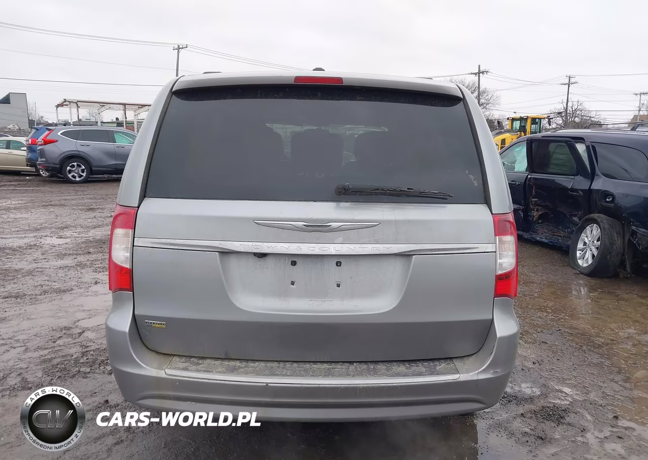 2015 Chrysler Town & Country Touring-L VIN:2C4RC1CG1FR661211 - 16