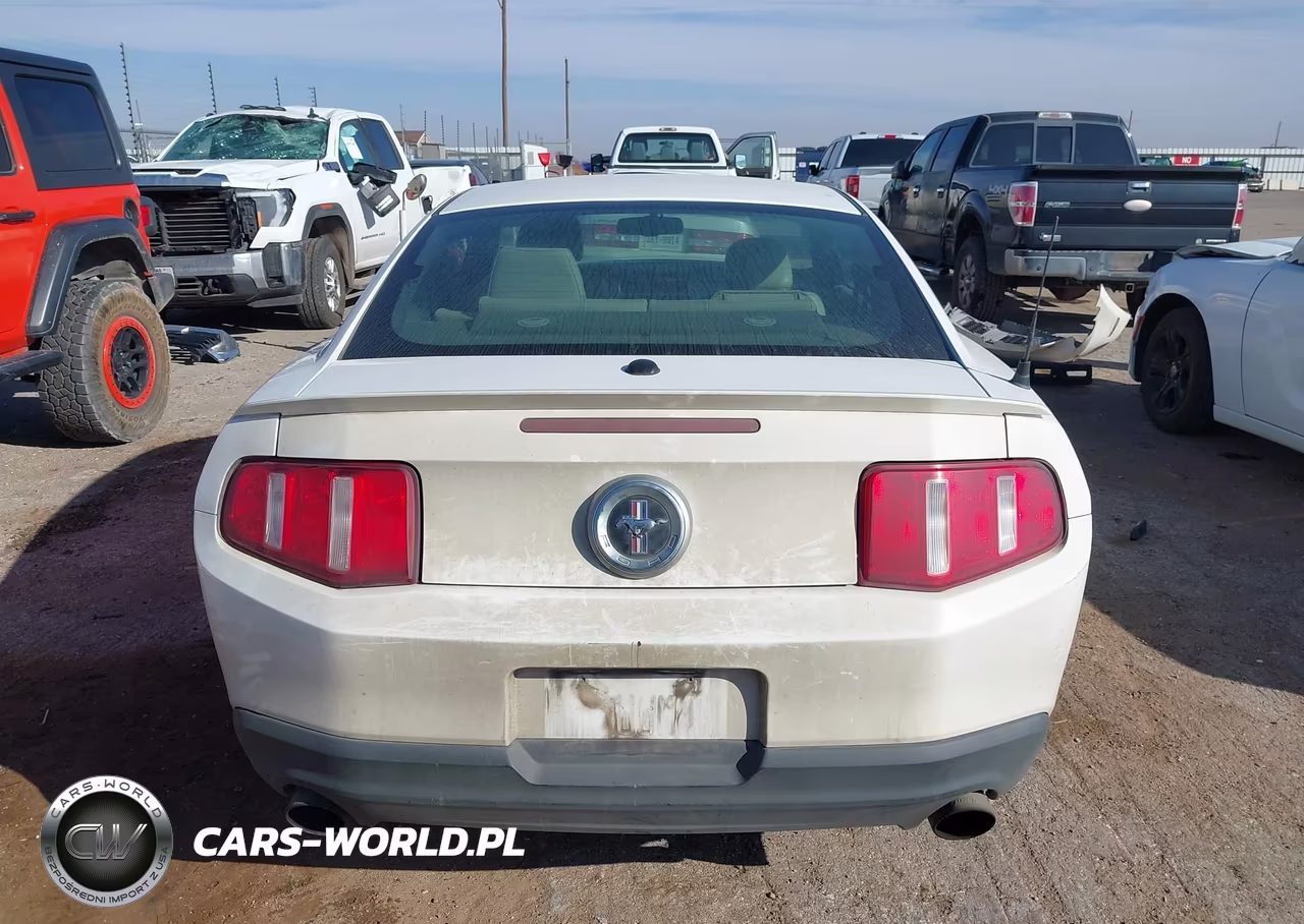 2012 Ford Mustang V6 Premium VIN:1ZVBP8AM5C5208206 - 17