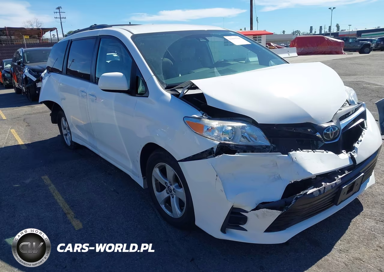2020 Toyota Sienna Le