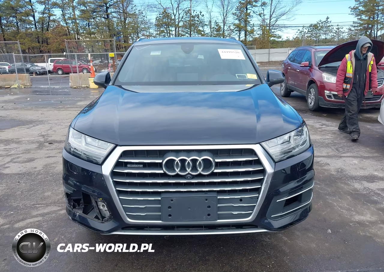 2017 Audi Q7 3.0T Premium VIN:WA1LAAF73HD052127 - 12