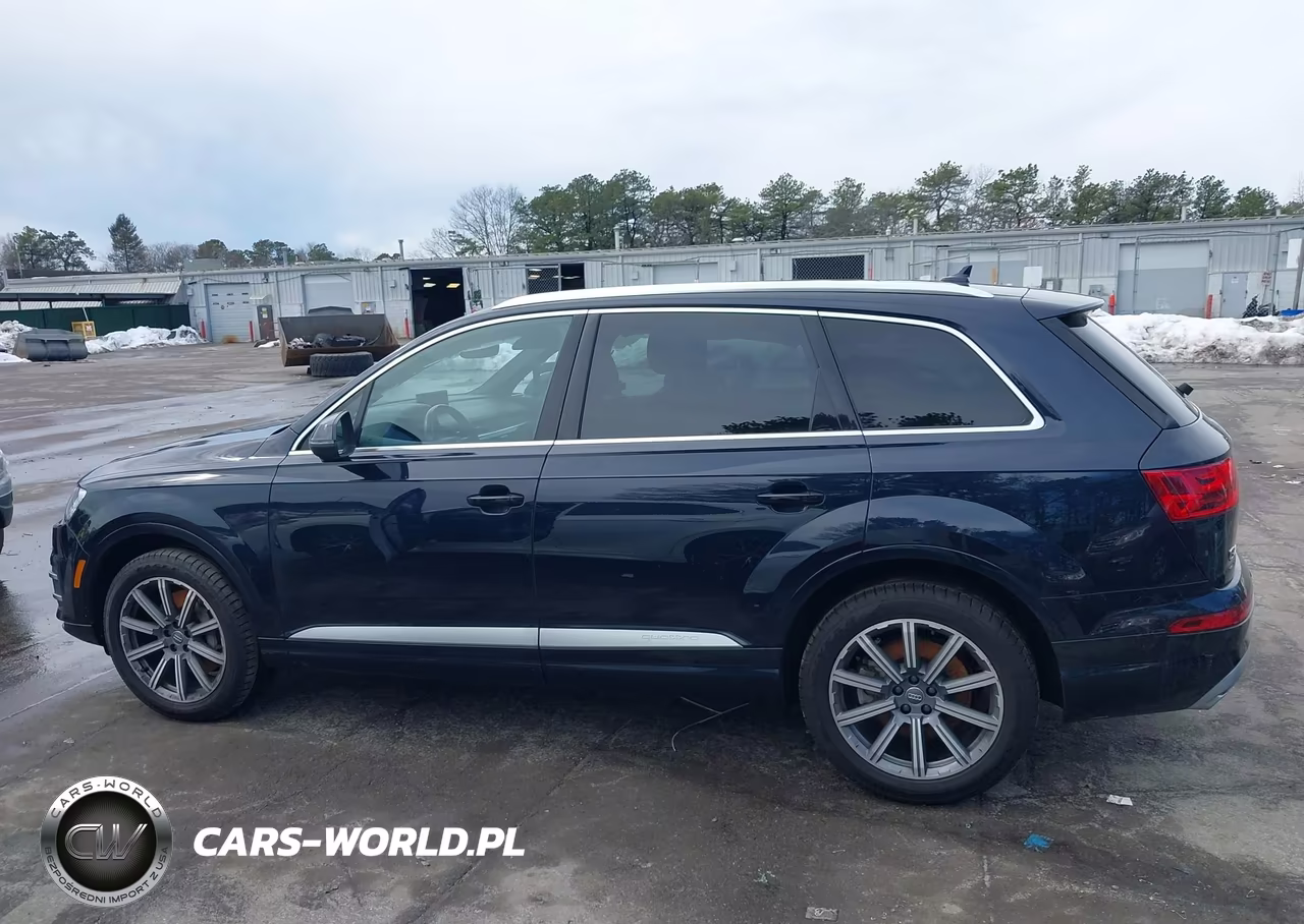 2017 Audi Q7 3.0T Premium VIN:WA1LAAF73HD052127 - 14