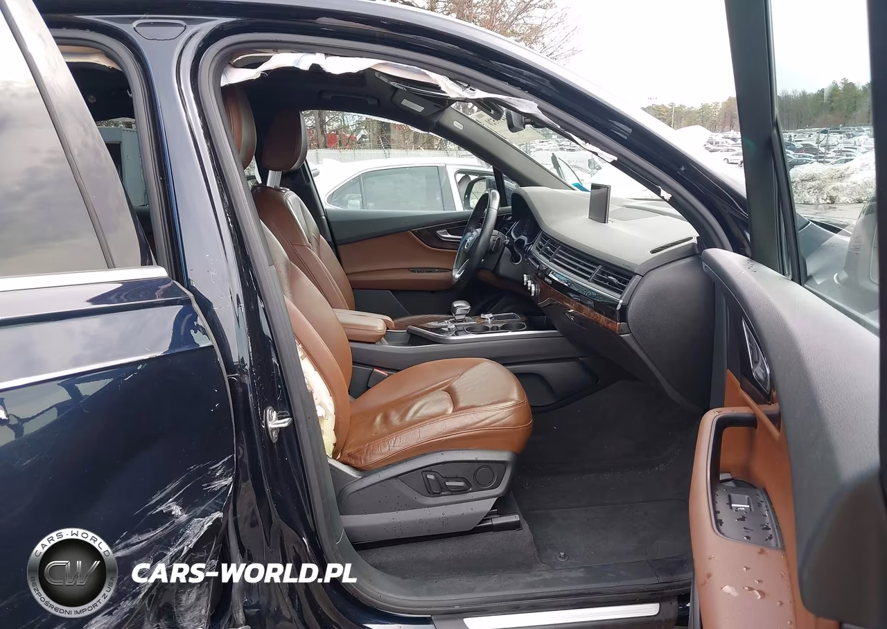 2017 Audi Q7 3.0T Premium VIN:WA1LAAF73HD052127 - 5