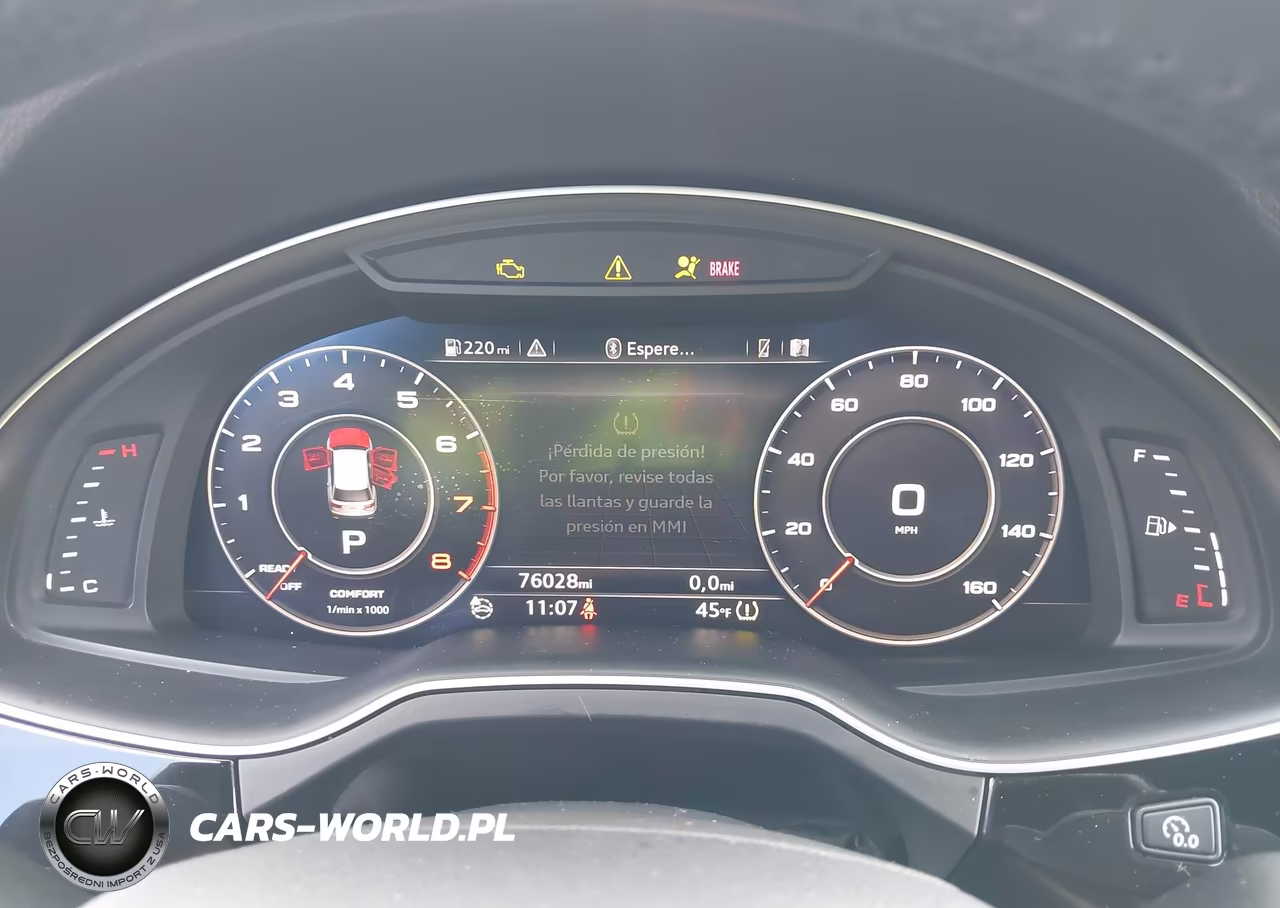 2017 Audi Q7 3.0T Premium VIN:WA1LAAF73HD052127 - 7