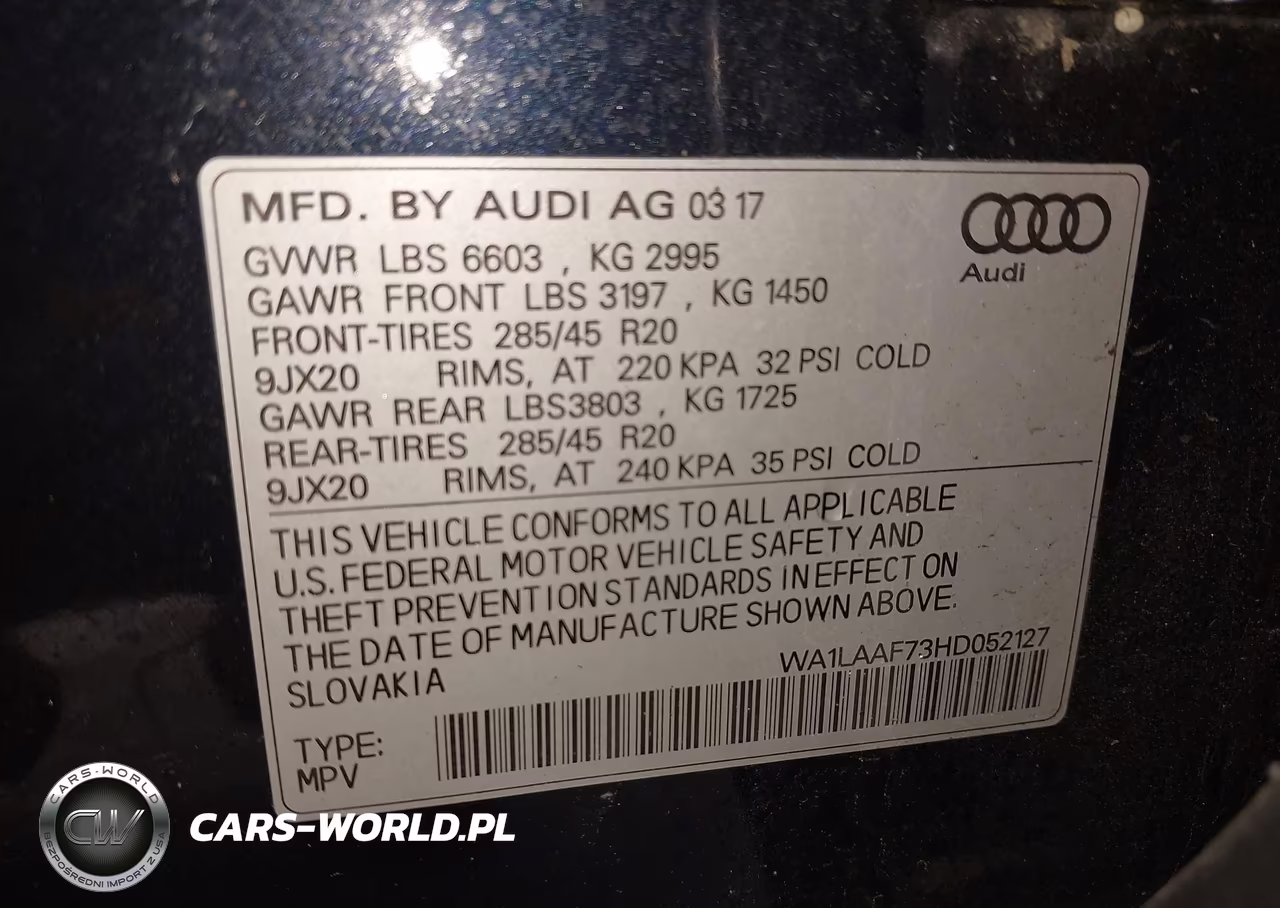 2017 Audi Q7 3.0T Premium VIN:WA1LAAF73HD052127 - 9