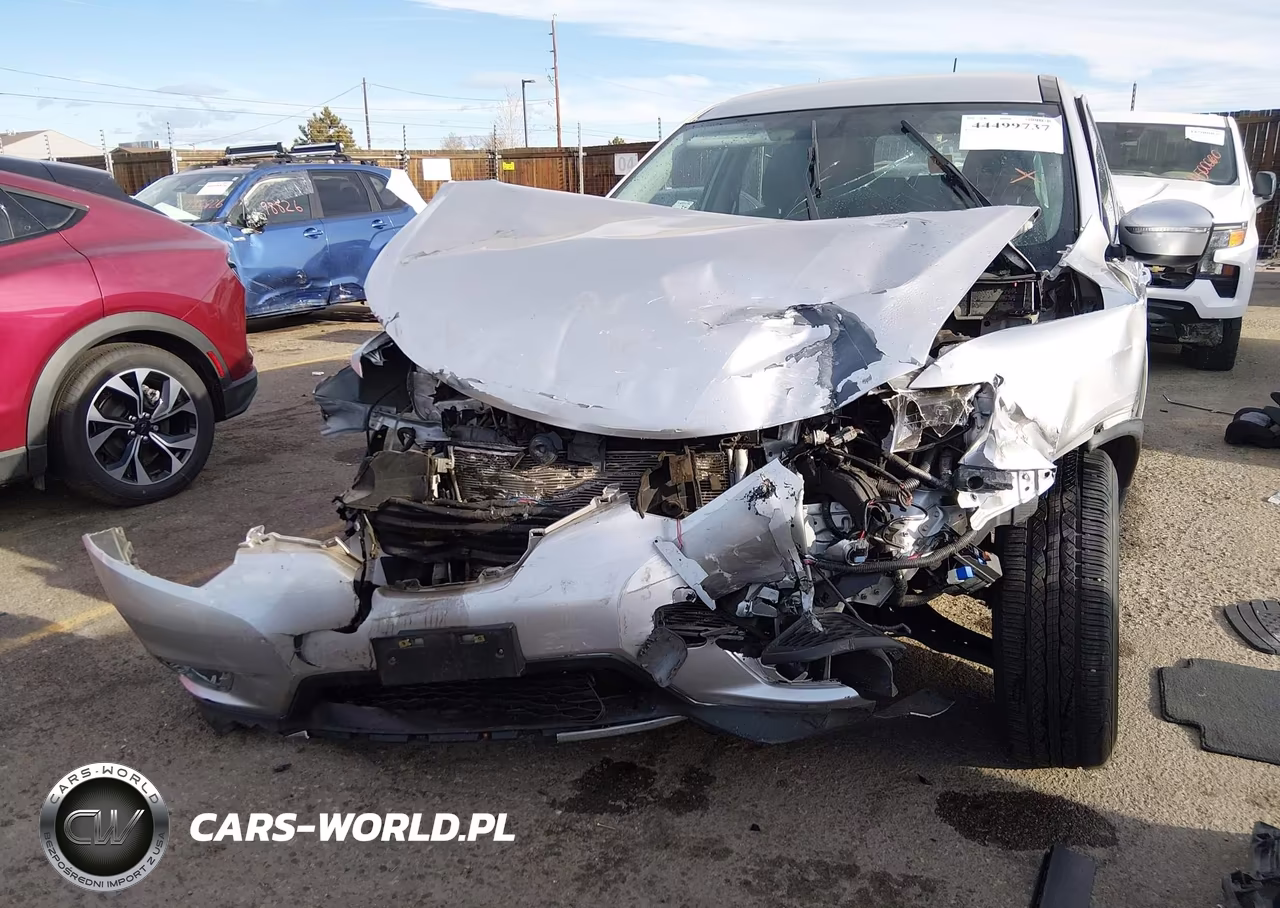 2015 Nissan Rogue S VIN:KNMAT2MV4FP591513 - 6