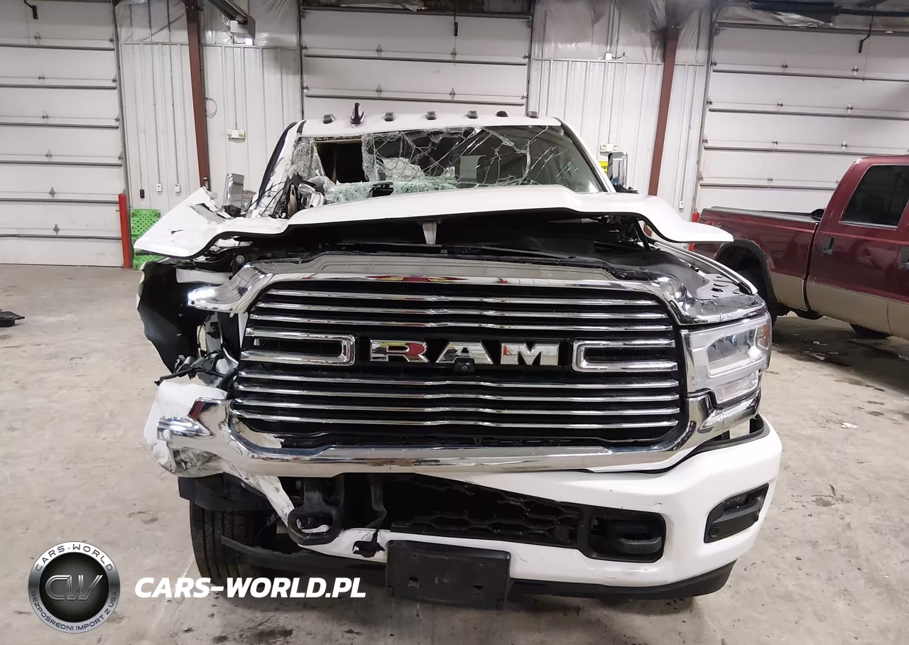 2022 Ram 3500 Laramie 4X4 8' Box VIN:3C63RRJL5NG334437 - 11