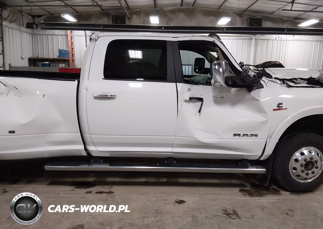 2022 Ram 3500 Laramie 4X4 8' Box VIN:3C63RRJL5NG334437 - 14