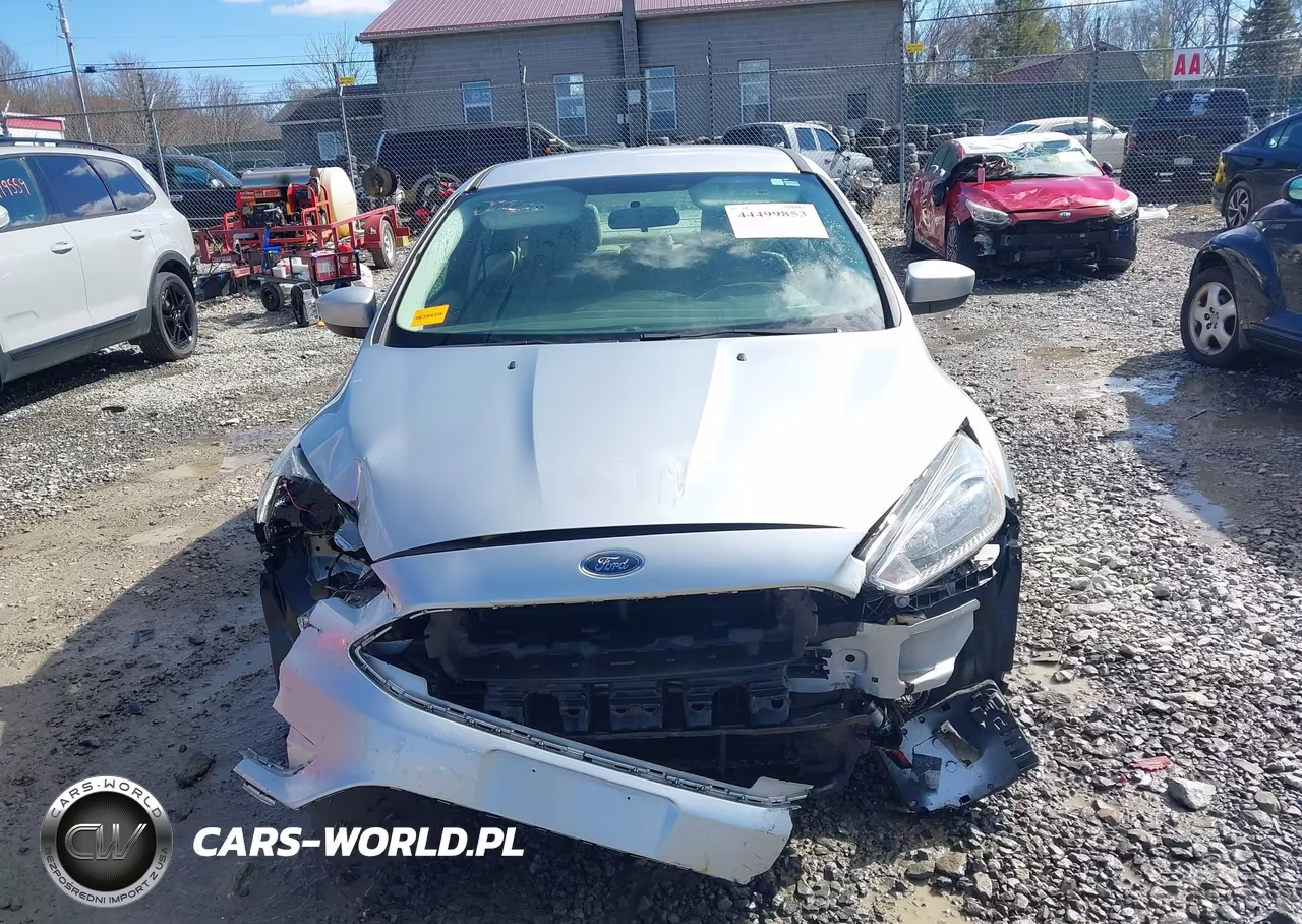 2018 Ford Focus Se VIN:1FADP3F29JL252990 - 12