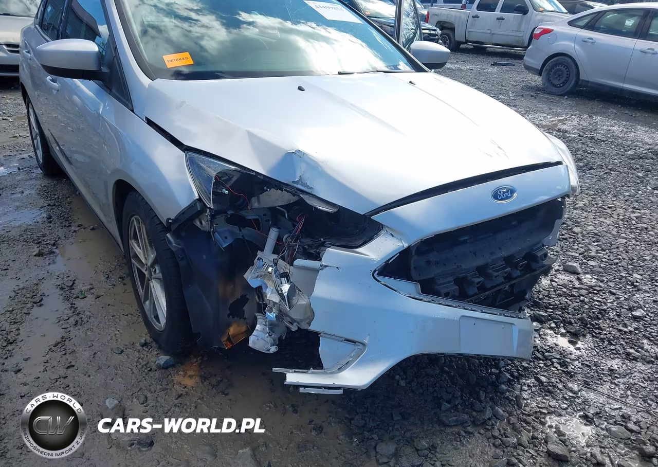 2018 Ford Focus Se VIN:1FADP3F29JL252990 - 6