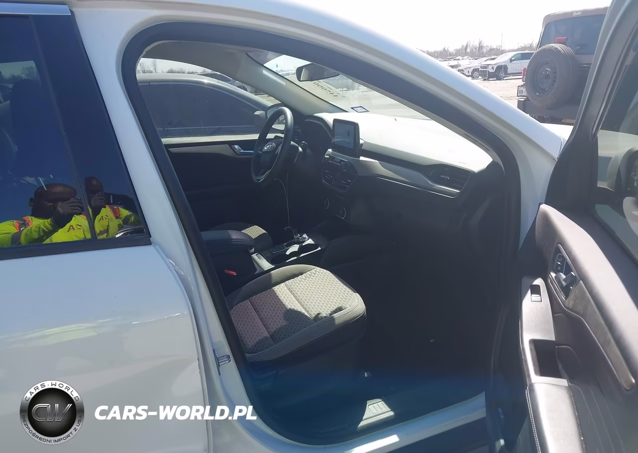 2021 Ford Escape Se VIN:1FMCU9G6XMUA69661 - 5