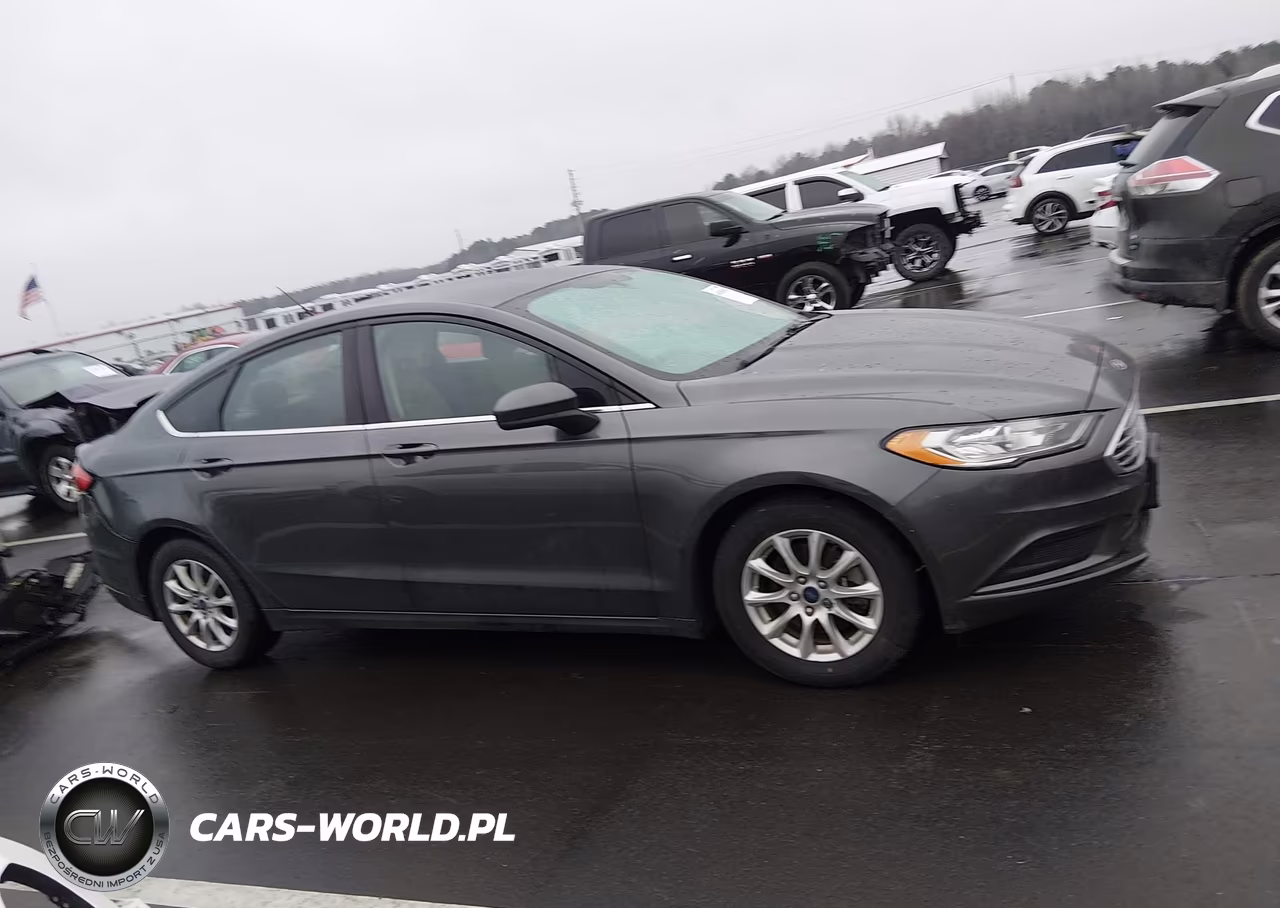 2017 Ford Fusion S VIN:3FA6P0G75HR270920 - 13